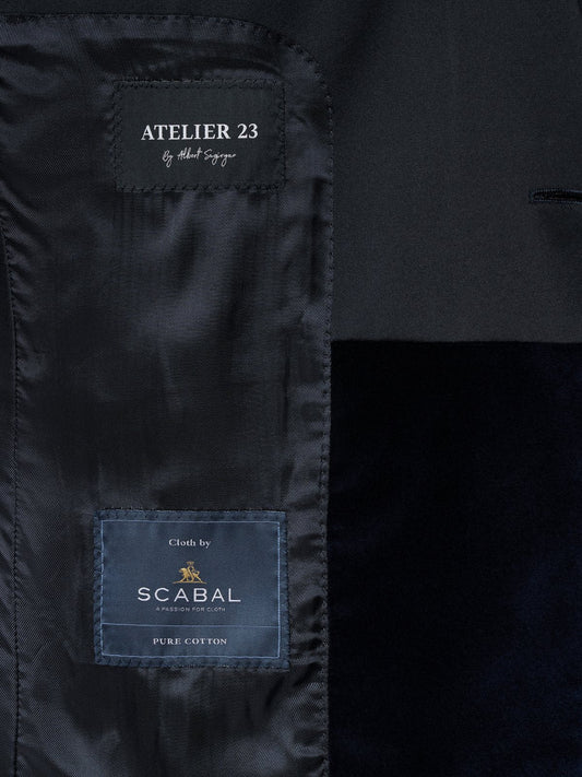 Etiqueta Cloth by Scabal dentro de um casaco ATELIER 23